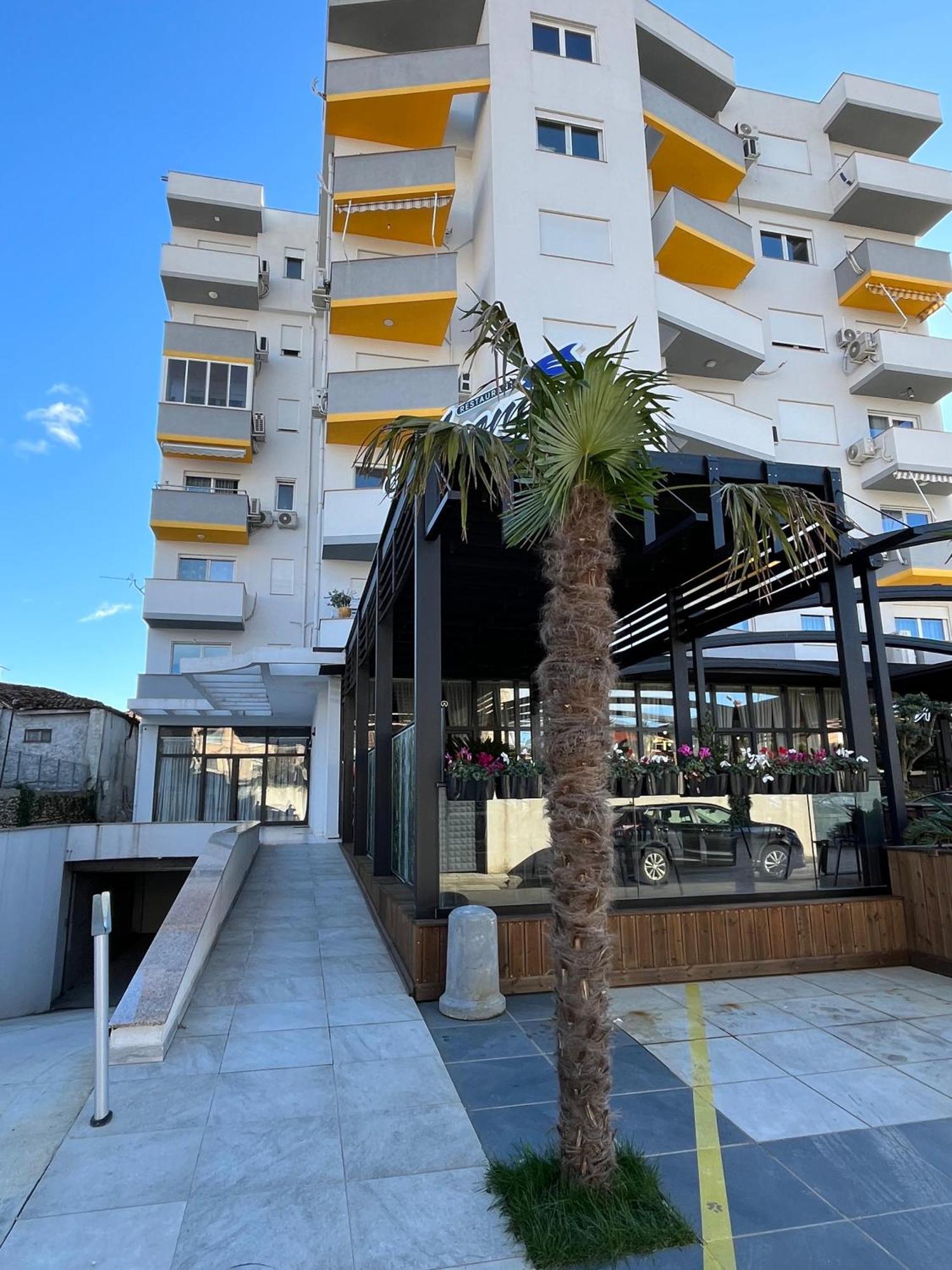 Apartment Center Shkoder Exterior photo